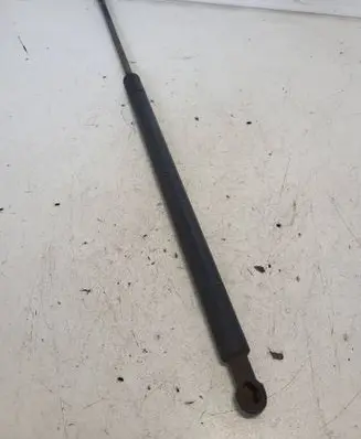 BMW 5 E39 Tailgate/trunk strut/damper 8232873