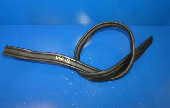 Volvo V40 Cross country Engine compartment rubber 