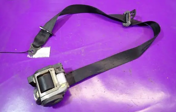 Volkswagen Transporter - Caravelle T4 Front seatbelt