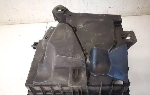 Volvo S60 Air filter box 3660807