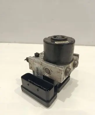 Mini One - Cooper R50 - 53 ABS Pump 6765325 5WK84024