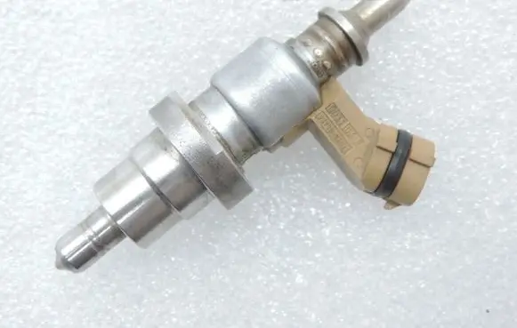 Toyota Auris 150 Fuel injector 2371026011 2371026012