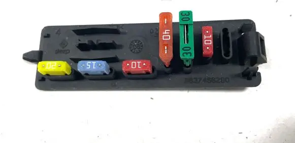 Citroen C5 Fuse box cover 9637466280