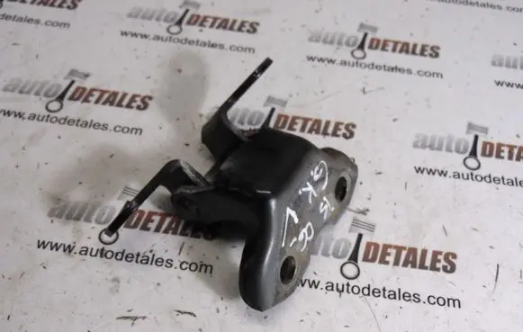 Lexus IS 220D-250-350 Rear door upper hinge