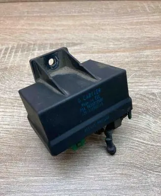 Citroen C5 Glow plug pre-heat relay 9639912580