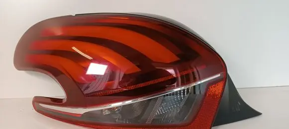 Peugeot 208 Rear/tail lights 9810343080