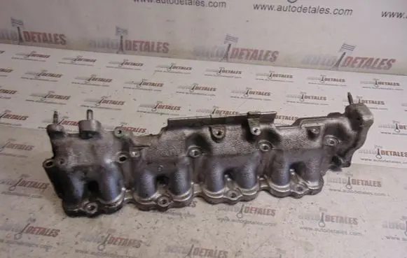 Toyota Corolla Verso E121 Intake manifold