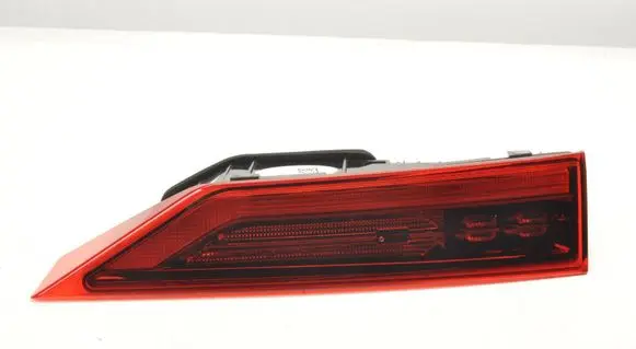 Volvo XC60 Tailgate rear/tail lights 32404802