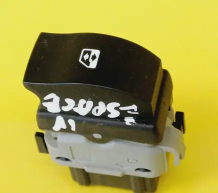 Renault Espace IV Electric window control switch 28082