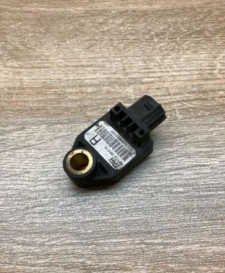 Toyota Corolla Verso E121 Airbag deployment crash/impact sensor 891730F010