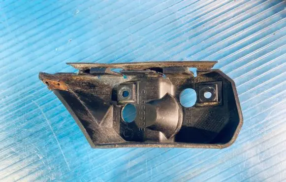 Volvo S40 Front bumper mounting bracket 30655874