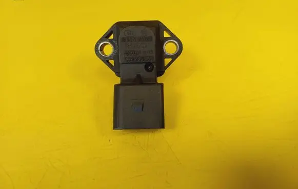Audi A6 S6 C5 4B Air pressure sensor 0281002326