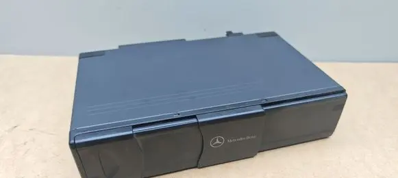 Mercedes-Benz ML W163 CD/DVD changer A1638203889