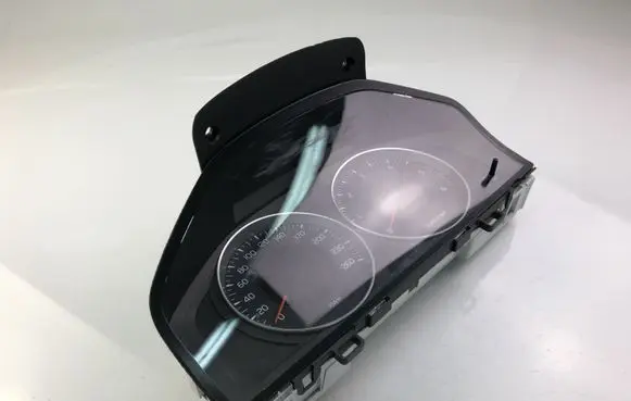 Volvo V60 Speedometer (instrument cluster) 31327581AA