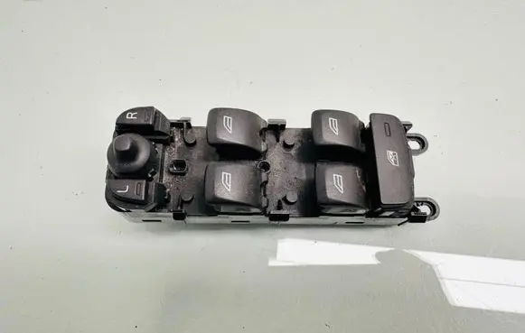 Volvo V70 Electric window control switch 31376495 SWEA01 13W243