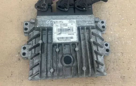 Nissan NV400 Engine control unit/module 237100875R 28303726 237101689R
