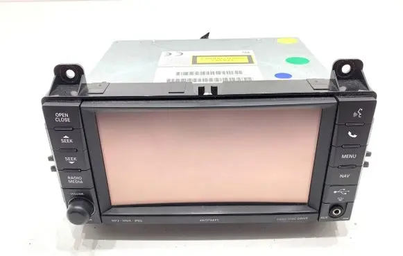 Jeep Grand Cherokee Radio/CD/DVD/GPS head unit 