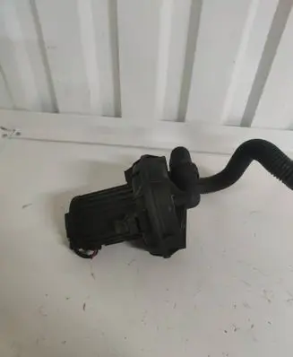 Volkswagen Golf V Secondary air pump 06a359253b