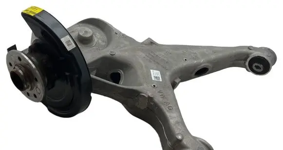 Volkswagen Multivan T7 Rear wheel hub spindle/knuckle 7T0501414C