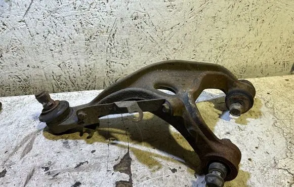 Rear upper control arm/wishbone