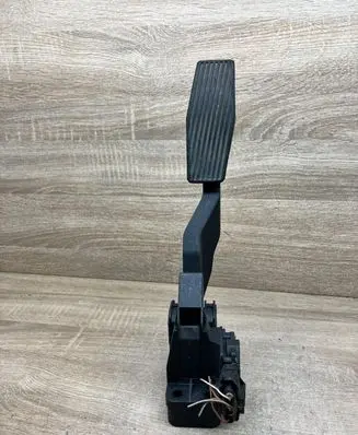 Opel Zafira A Accelerator throttle pedal 90581208 0281002298 088100148