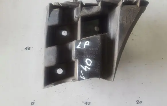 Volvo V40 Front bumper mounting bracket 31425110
