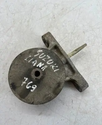Suzuki Liana Engine mount bracket