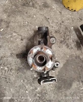 Ford Mondeo MK IV Front wheel hub