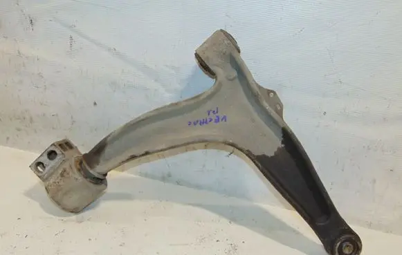 Opel Vectra C Front lower control arm/wishbone 24413015 352051