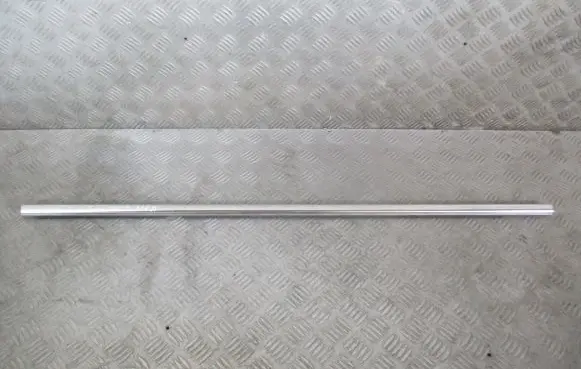 Opel Insignia A Rear door windshield rail 