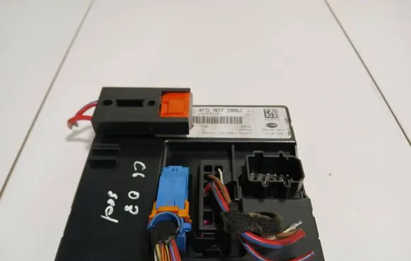 Audi A6 S6 C6 4F Comfort/convenience module 4F0907289J 5DK00876226 4F0910289J