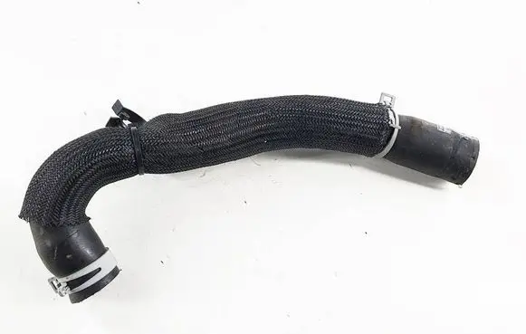 Engine coolant pipe/hose