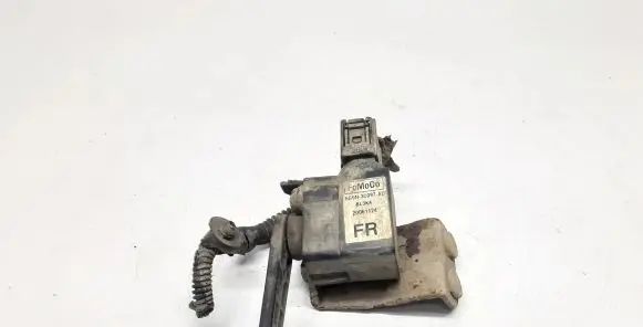 Headlight/headlamp level sensor