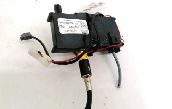 Peugeot 607 Antenna control unit 9649863280 5104D