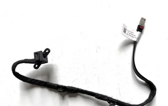 Tesla Model Y USB socket connector 156571400A