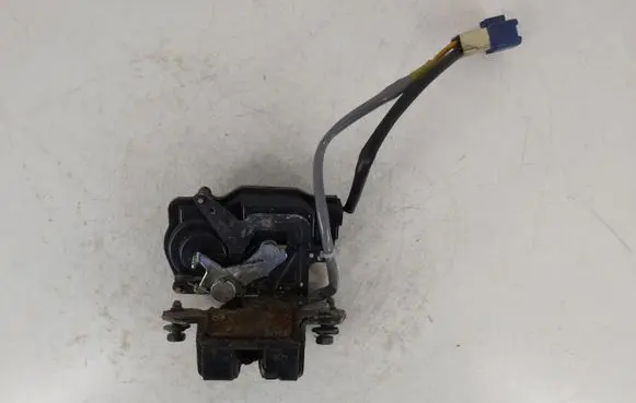 Toyota Corolla Verso E121 Tailgate/trunk/boot lock/catch/latch