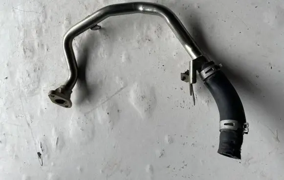 Renault Kadjar Turbo turbocharger oiling pipe/hose
