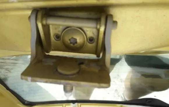 Citroen C3 Tailgate/trunk/boot hinge
