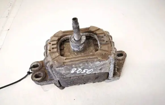 Peugeot 508 Engine mount bracket 86945e01