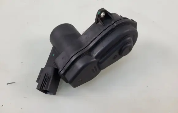 Mazda 6 Rear brake caliper