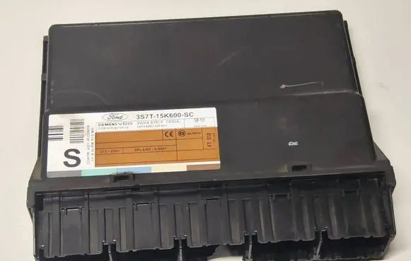 Ford Mondeo Mk III Comfort/convenience module 3S7T15K600SC 5WK48751F