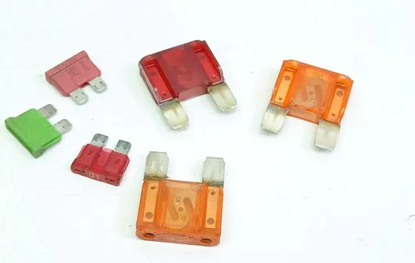 BMW 5 E39 Fuse 4604602