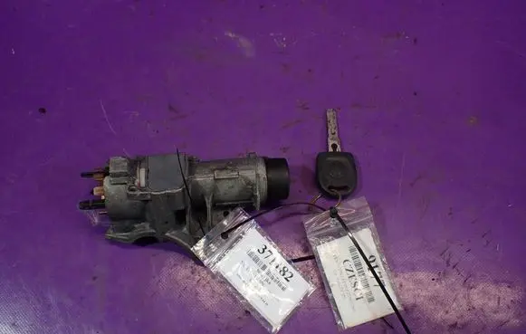 Volkswagen Polo III 6N 6N2 6NF Ignition lock