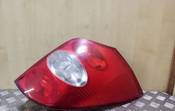 Renault Laguna II Rear/tail lights 8200002472