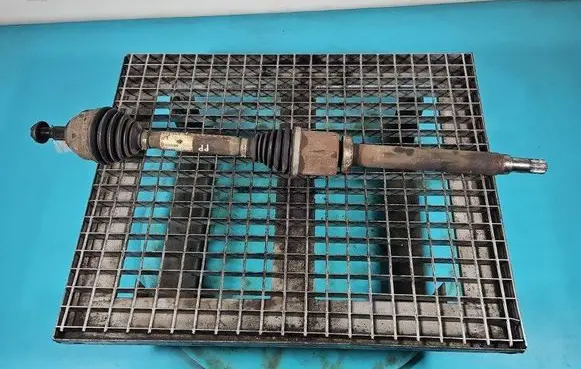 Front driveshaft
