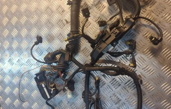 BMW 5 F10 F11 Engine installation wiring loom