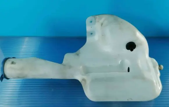 Volkswagen Crafter Windshield washer fluid reservoir/tank A9068690220