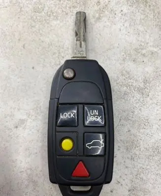 Volvo V70 Ignition key/card 