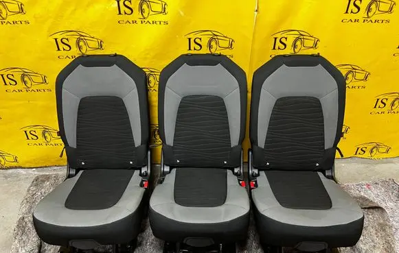 Citroen C4 II Picasso Second row seats