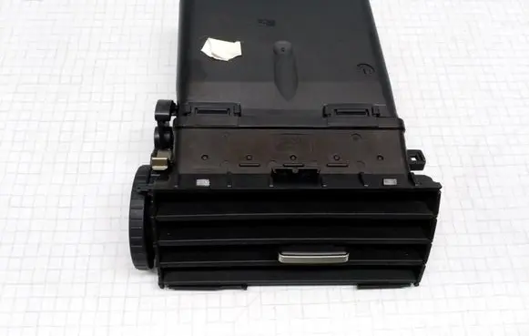 Ford Focus C-MAX Dash center air vent grill 3M51R014L21 04792004